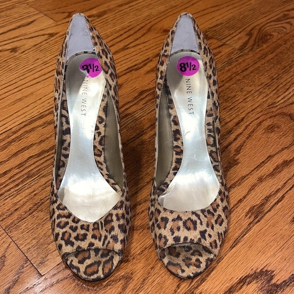 Nine West Woman’s Cheetah Print Heels Size 8.5M - Picture 2 of 7